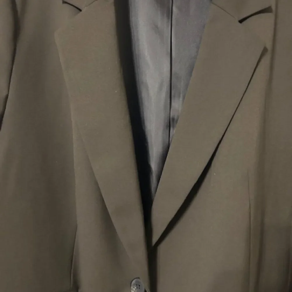H & M Green 1 button 2 pocket blazer, size XL